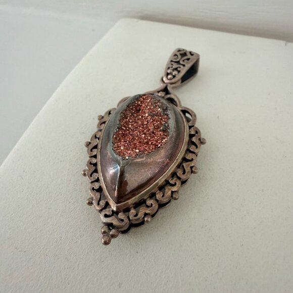 ✨ Vintage Sterling Silver Teardrop Copper/Rose Colored Druzy Pendant ✨ - Picture 2 of 10